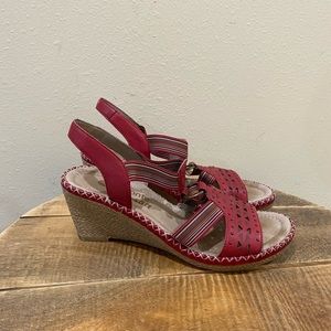 Remonte red wedge sandals size 38 (7)
